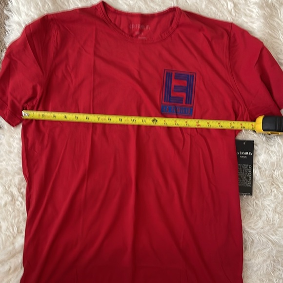 La familia SZ LG Red mens tee - Picture 10 of 11